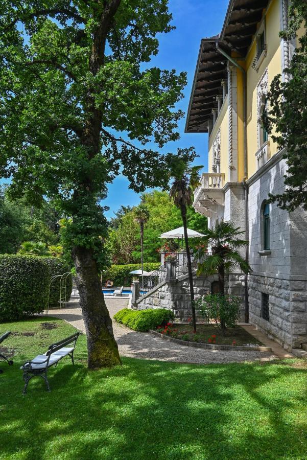Hotel Villa Astra Lovran Exteriör bild