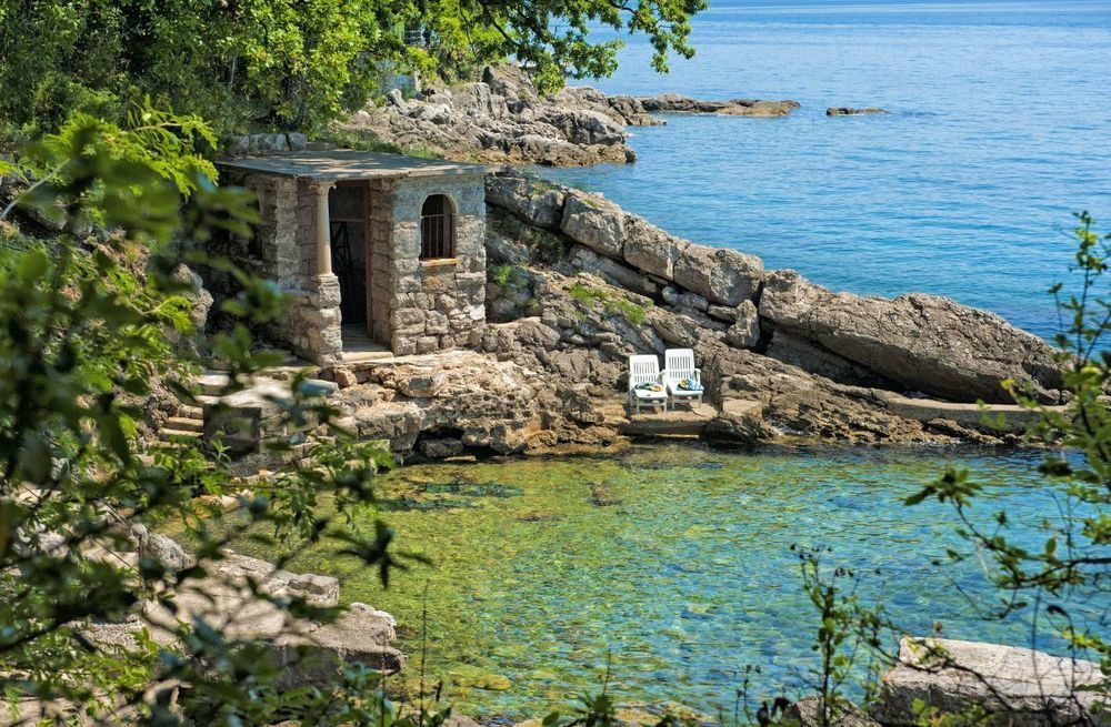 Hotel Villa Astra Lovran Exteriör bild